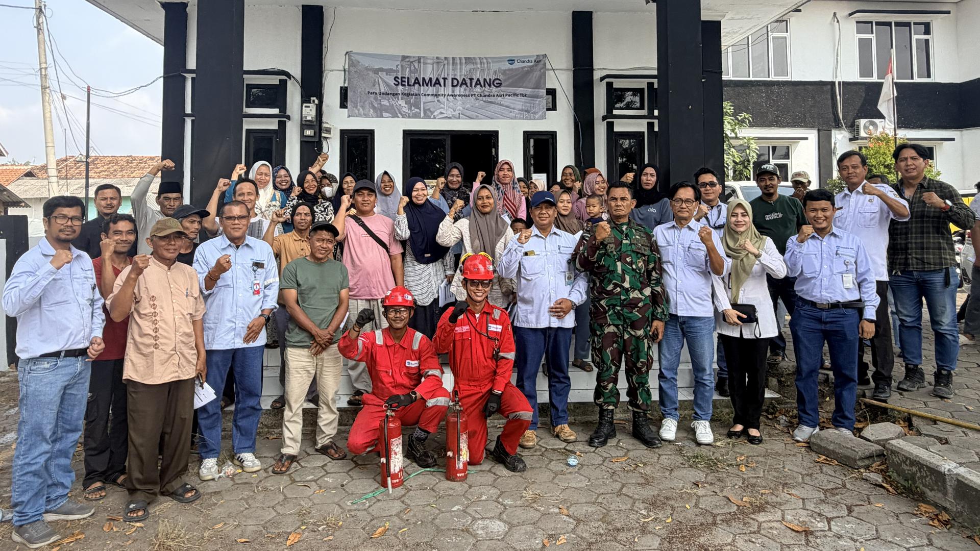 Chandra Asri Group Holds Community Awareness 2026, Educating Panggung Rawi Residents on Gas Pipeline Safety