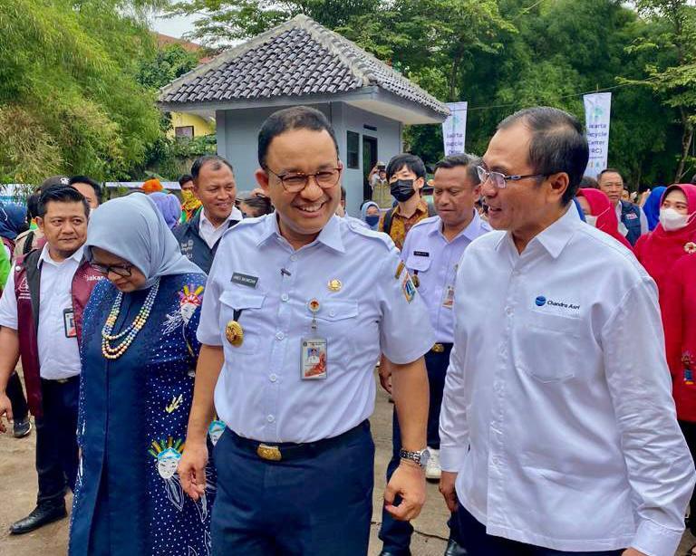 Anies Baswedan Visited Jakarta Recycle Center; Program Supported by Chandra Asri