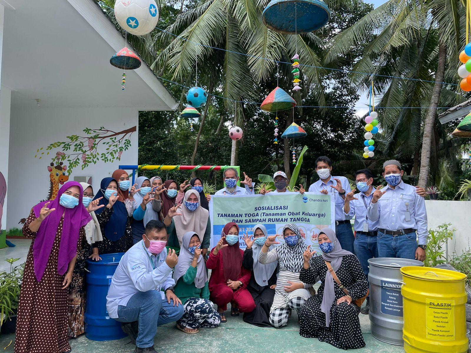 Chandra Asri Held Education on Biodiversity Conservation and Fire Extinguishing Demonstrations for Local Community