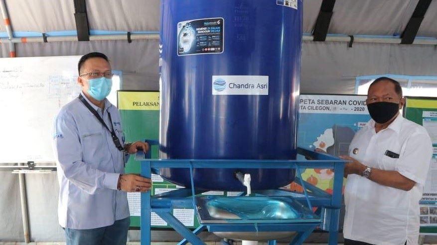 Preventing COVID-19 Outbreak, Chandra Asri Donates 50 Water Tanks to Cilegon City Government