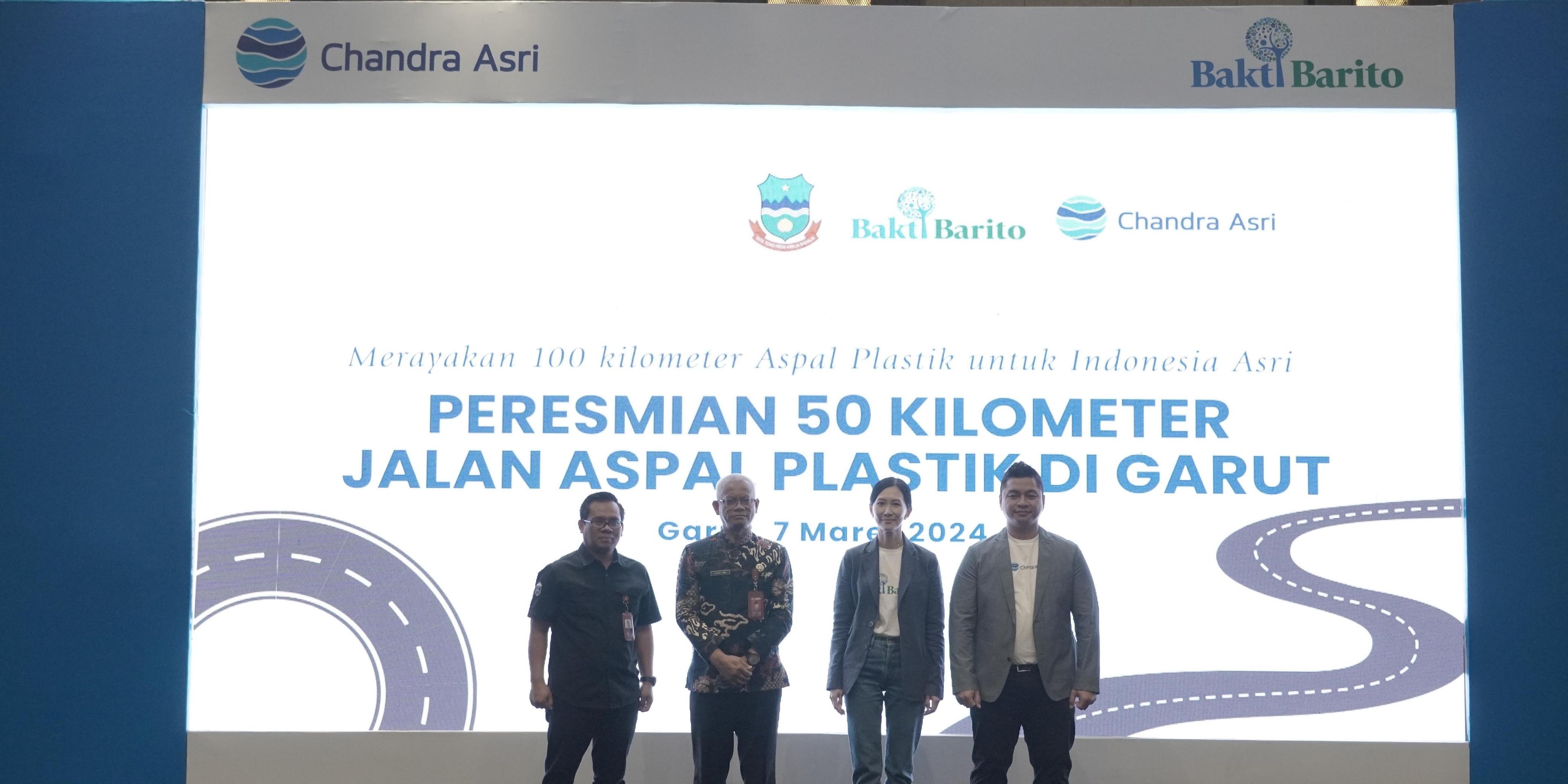 Rampungkan Target Jalan Aspal Plastik, Kabupaten Garut Jadi Lokasi Penutup