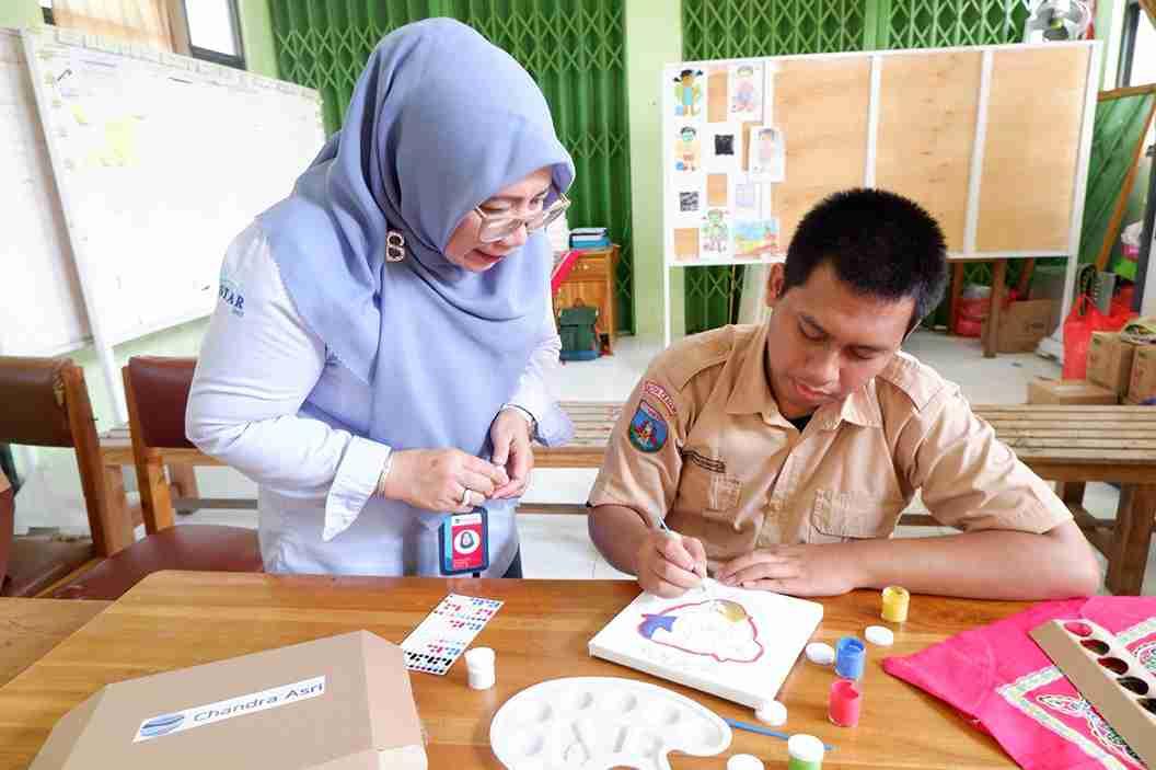 KOLASE Program Promotes Inclusion and Waste Sorting Education in Cilegon