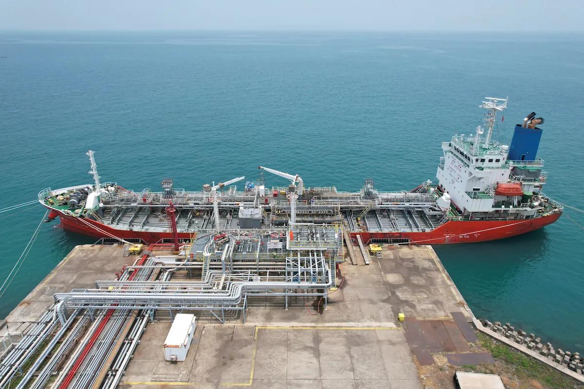 marine loading arm