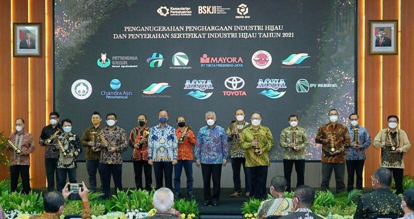 Chandra Asri Wins INDI 4.0 Award for Digital Transformation Development