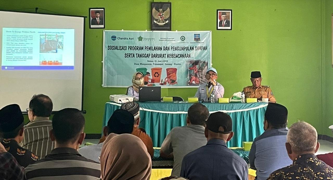 Chandra Asri Held Socialization on Waste Management and Disaster Emergency Response to Mangunreja Residents